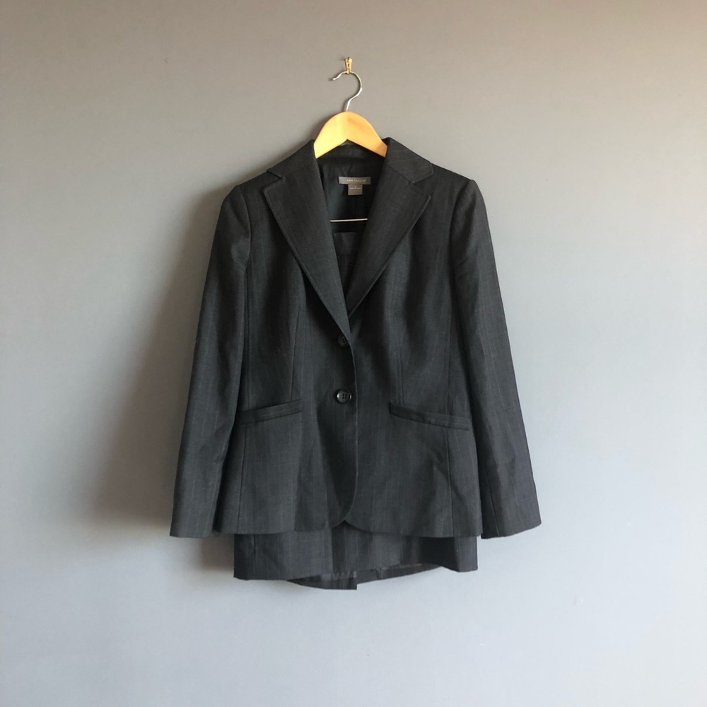 New Ann Taylor Wool Suit Gray Pink 4